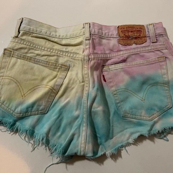 Levi’s vintage tie dye Jean shorts vintage - Picture 4 of 4